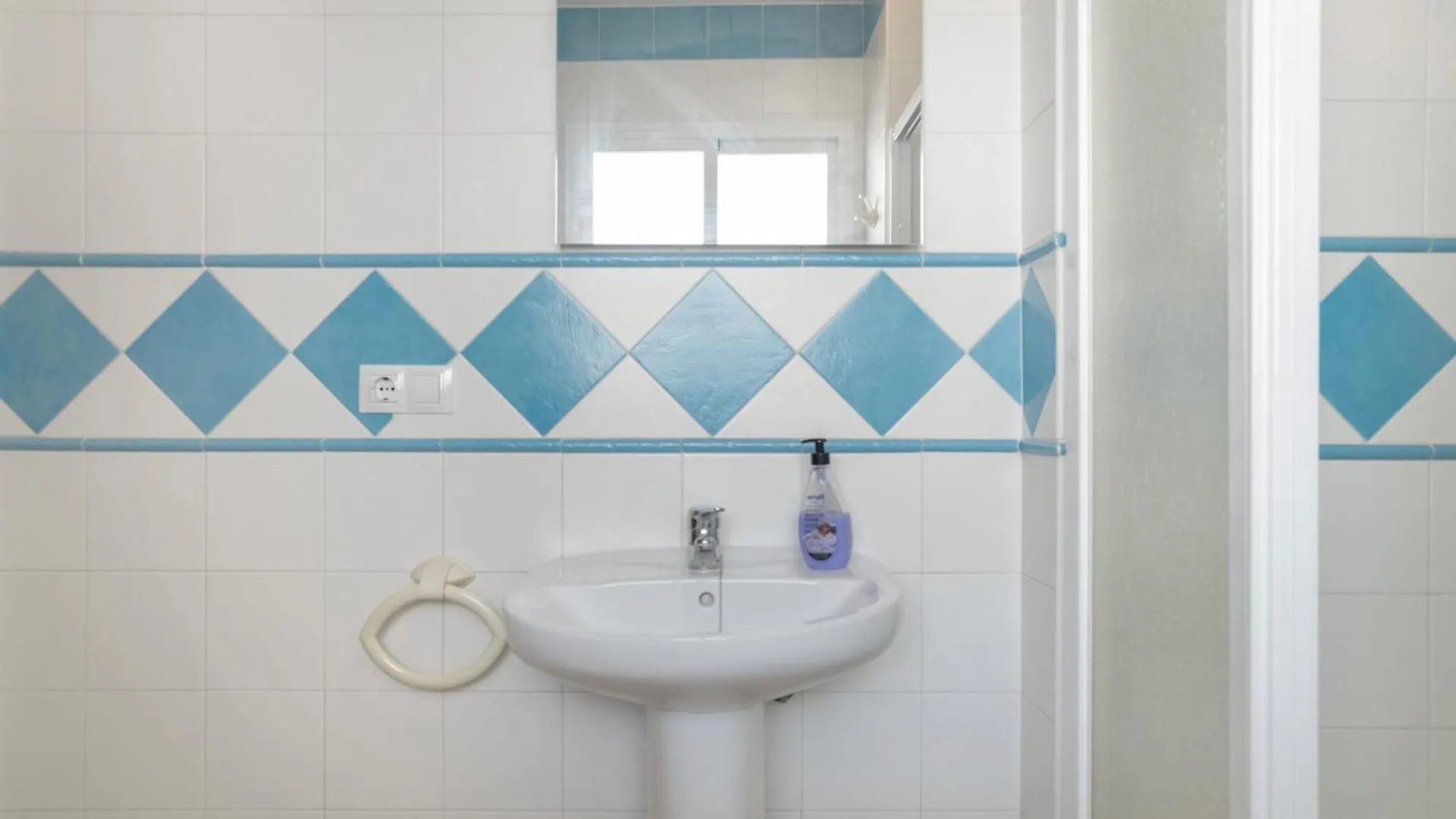 Apartment Apartamento Perez Zara 6 Conil De La Frontera