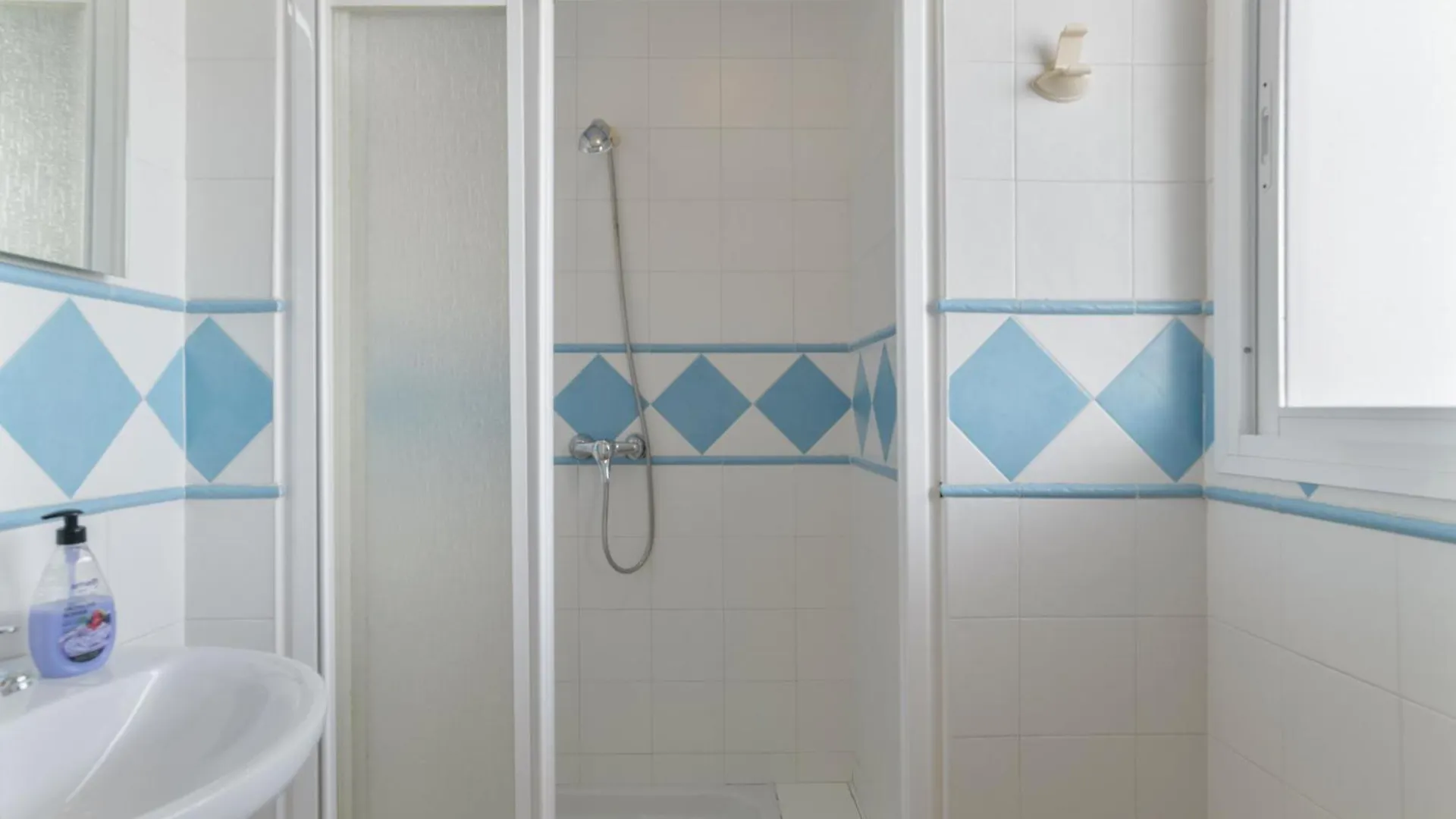 Apartment Apartamento Perez Zara 6 Conil De La Frontera Spain