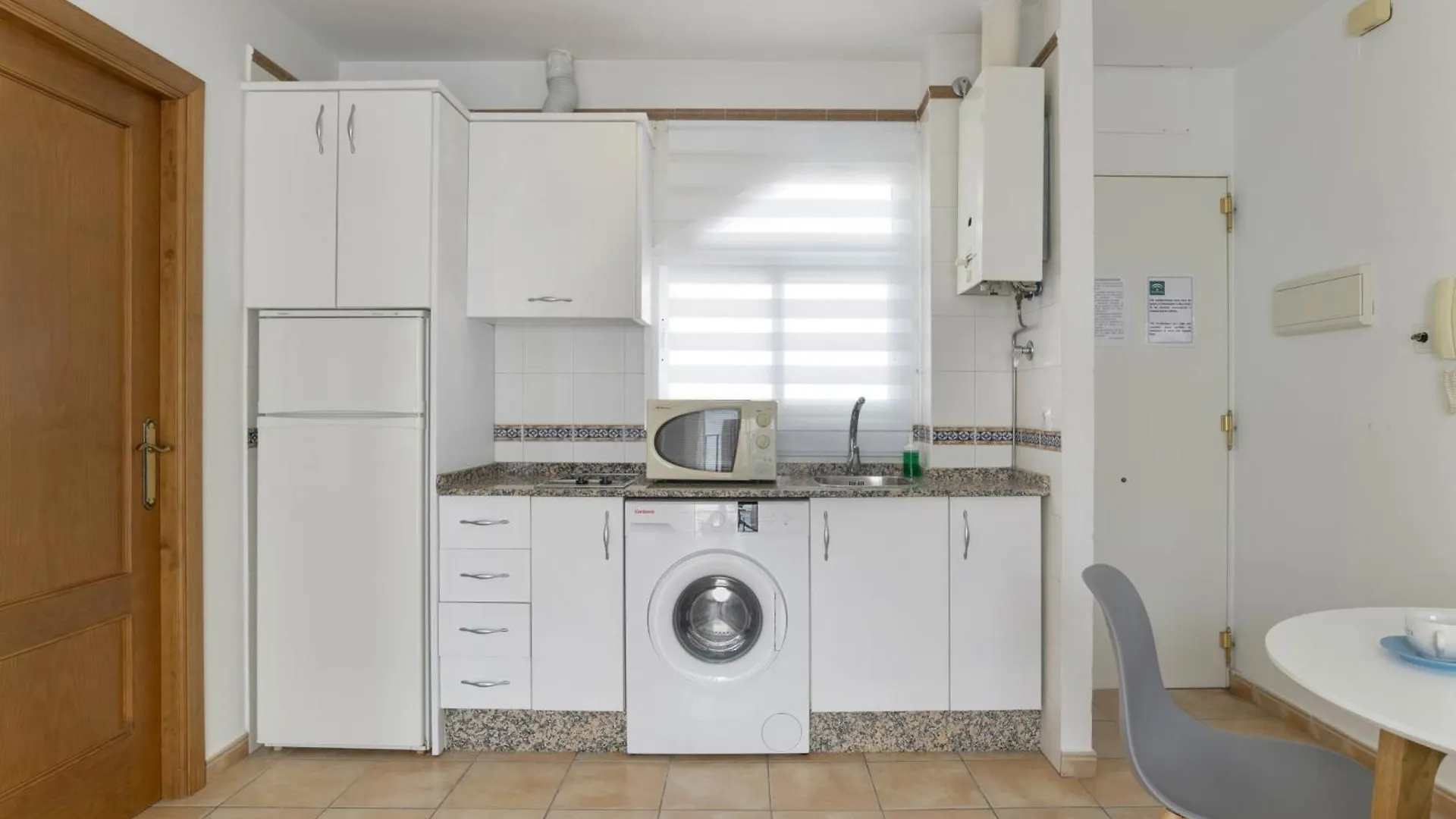 Apartamento Perez Zara 6 Conil De La Frontera 0*,