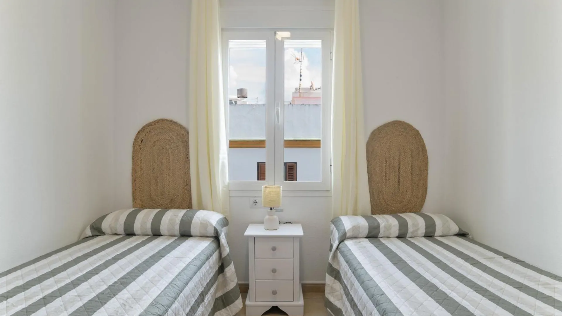 Apartment Apartamento Perez Zara 6 Conil De La Frontera